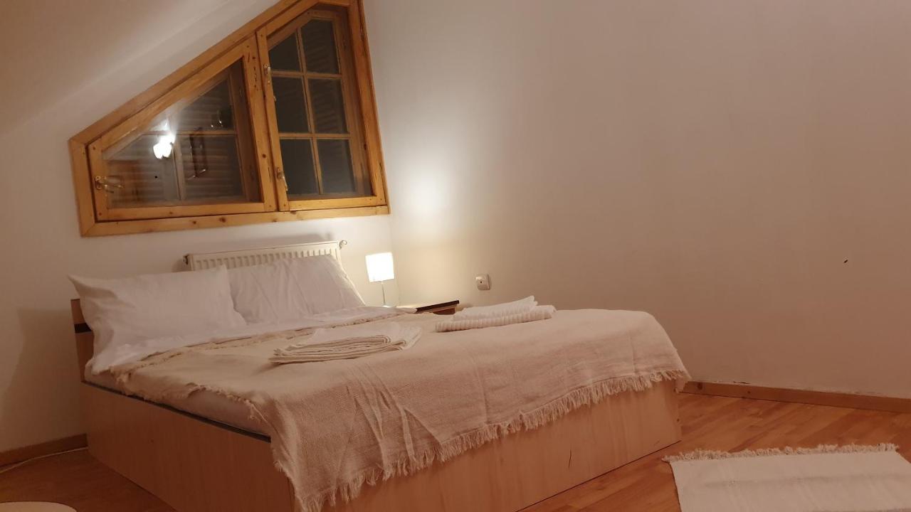 Vila Panselutelor 6 Sinaia Buitenkant foto